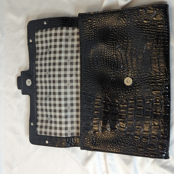 Jessica Simpson Clutch - Picture 9 of 12